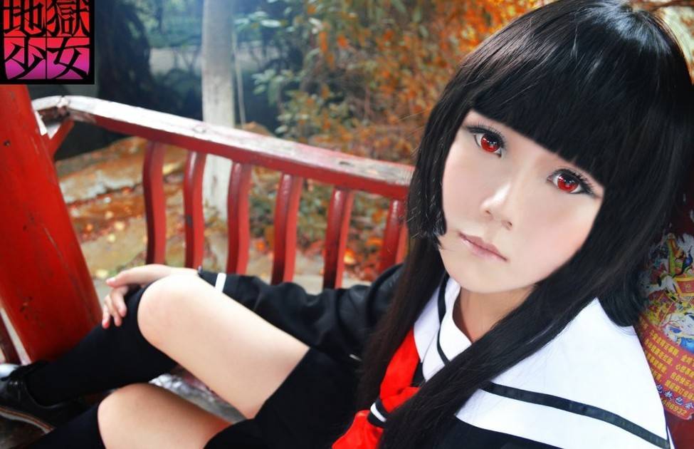 Cosplay福利/血色淋漓的校服萝莉地狱少女诡异cosplay图片赏析