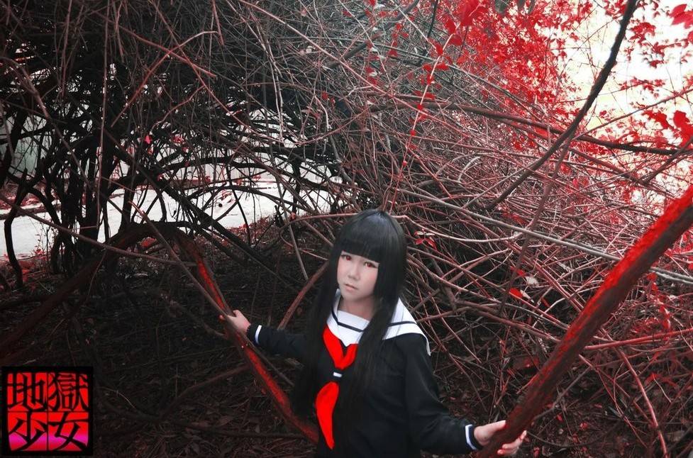 Cosplay福利/血色淋漓的校服萝莉地狱少女诡异cosplay图片赏析