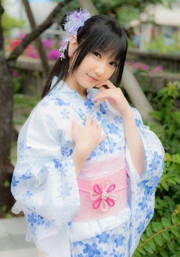 Cosplay福利/白色小内内挑逗宅男视线焦点,莲妹夏日COS福利美图