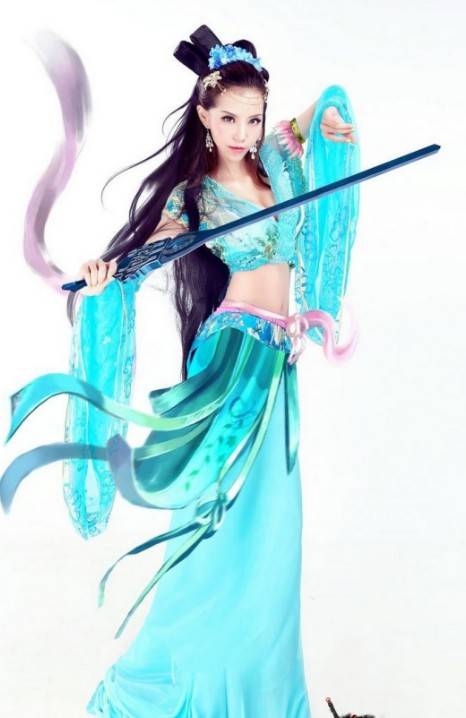 Cosplay福利/巨乳小蛮腰惊艳诱惑,叶梓萱COSPLAY蓝色妖姬