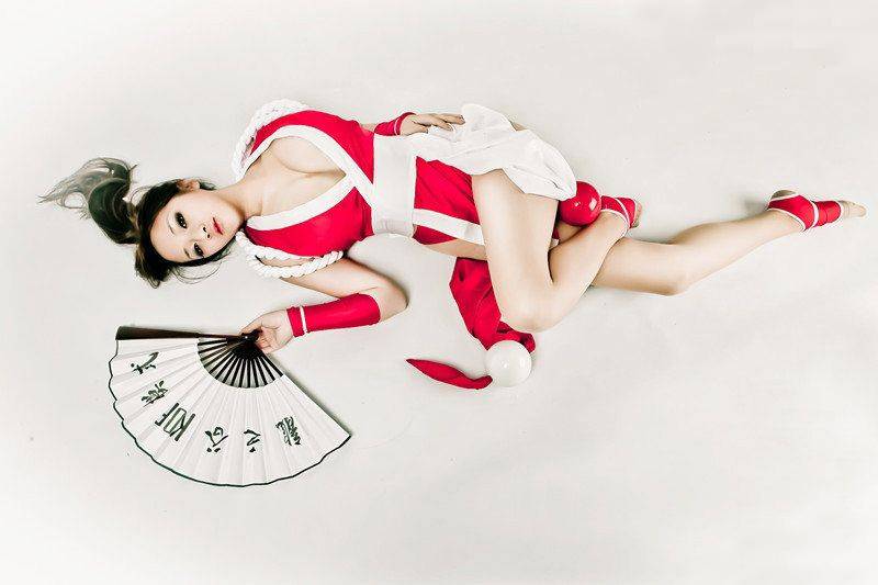 Cosplay福利/狂甩H罩杯巨乳挑逗宅男！黎梦恬衣衫大敞cos不知火舞