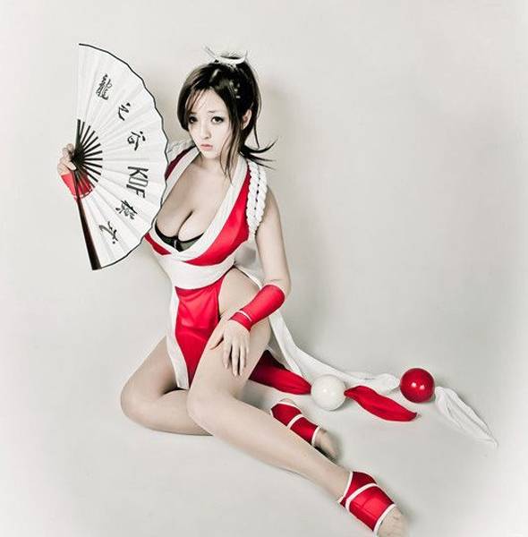 Cosplay福利/狂甩H罩杯巨乳挑逗宅男！黎梦恬衣衫大敞cos不知火舞