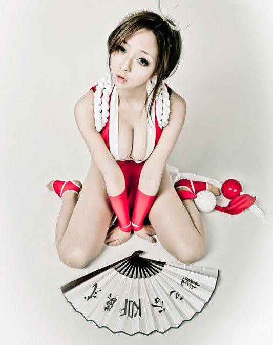 Cosplay福利/狂甩H罩杯巨乳挑逗宅男！黎梦恬衣衫大敞cos不知火舞