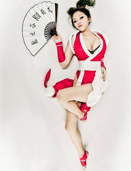 Cosplay福利/狂甩H罩杯巨乳挑逗宅男！黎梦恬衣衫大敞cos不知火舞