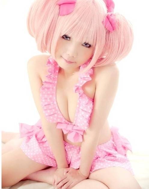 Cosplay福利/卖萌露深沟!巨乳萝莉魔法少女小圆COS合集