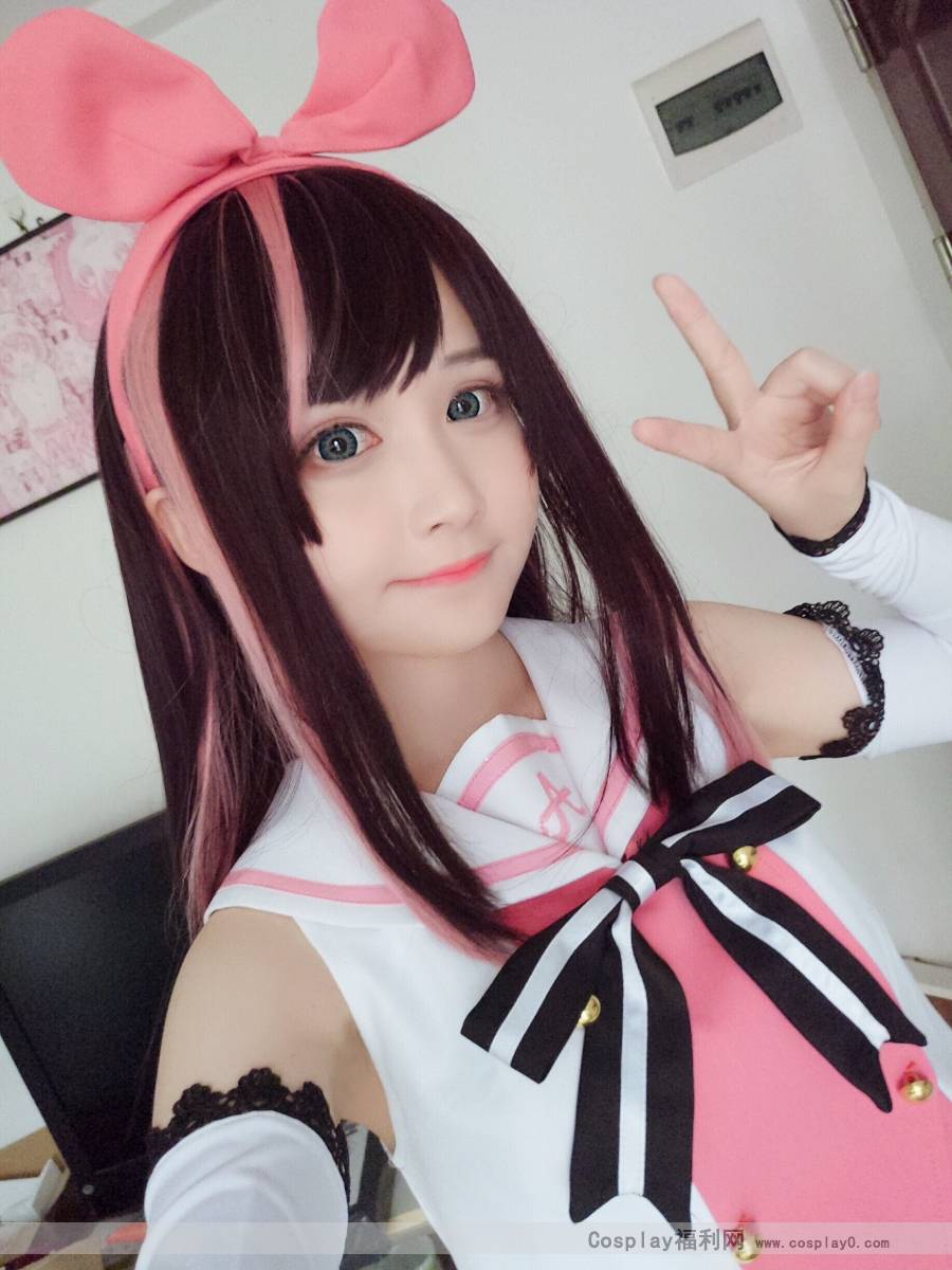 Cosplay福利/A.I.Channel绊爱萝莉制服赛高cosplay美女图片