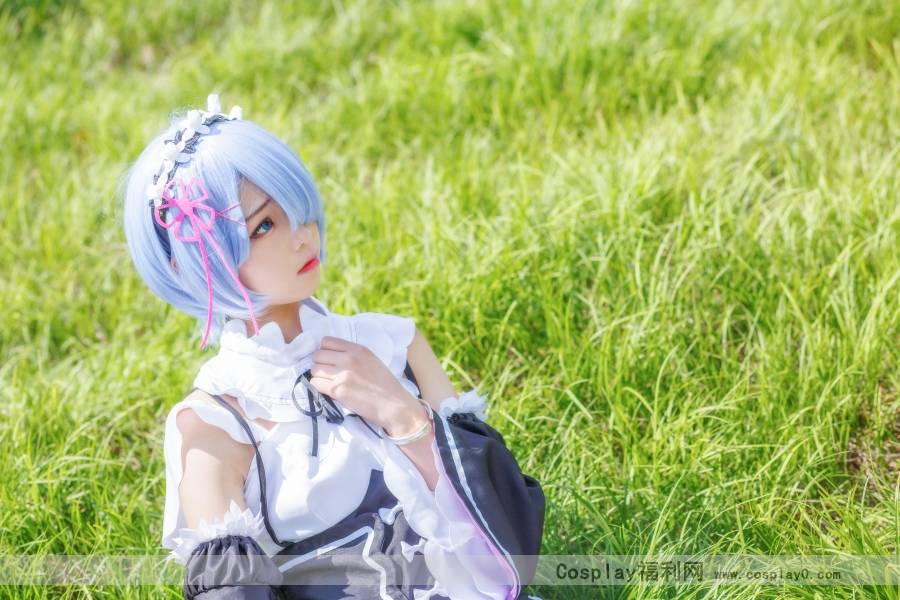 Cosplay福利/从零开始的异世界生活蕾姆cosplay白丝美女图片