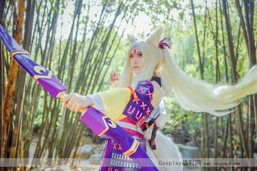 Cosplay福利/白皙性感美女阴阳师森林之姬白狼cos图片