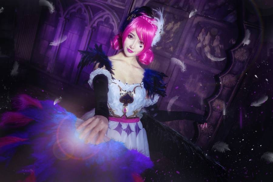 Cosplay福利/王者女英雄Cosplay泳装天鹅之梦小乔图片