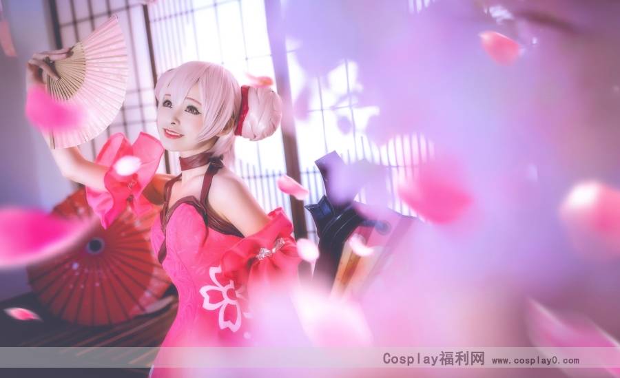 Cosplay福利/粉嫩萌系美女萝莉王者荣耀cosplay小乔美图