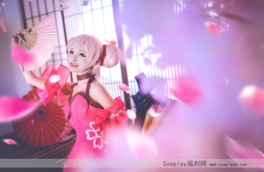 Cosplay福利/粉嫩萌系美女萝莉王者荣耀cosplay小乔美图
