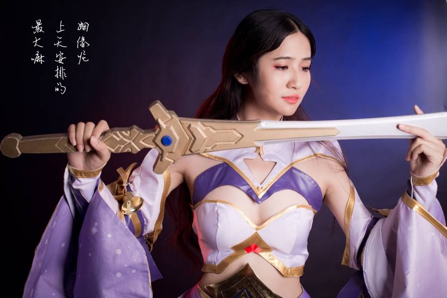 Cosplay福利/王者荣耀女英雄图片 王者荣耀cosplay露娜图片