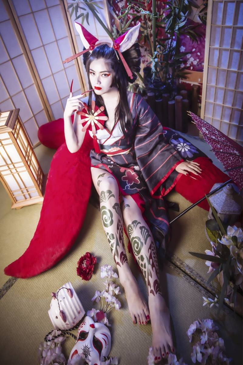 Cosplay福利/半次元福利向阴阳师cosplay三尾狐美女图片