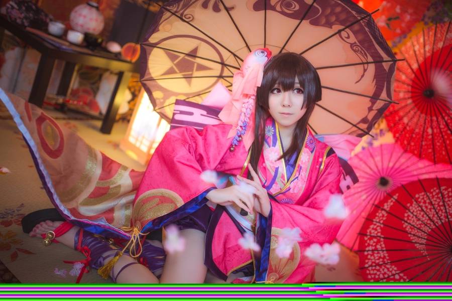 Cosplay福利/半次元福利向阴阳师神乐cosplay图片