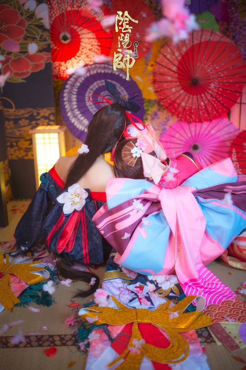 Cosplay福利/半次元福利向阴阳师神乐cosplay图片