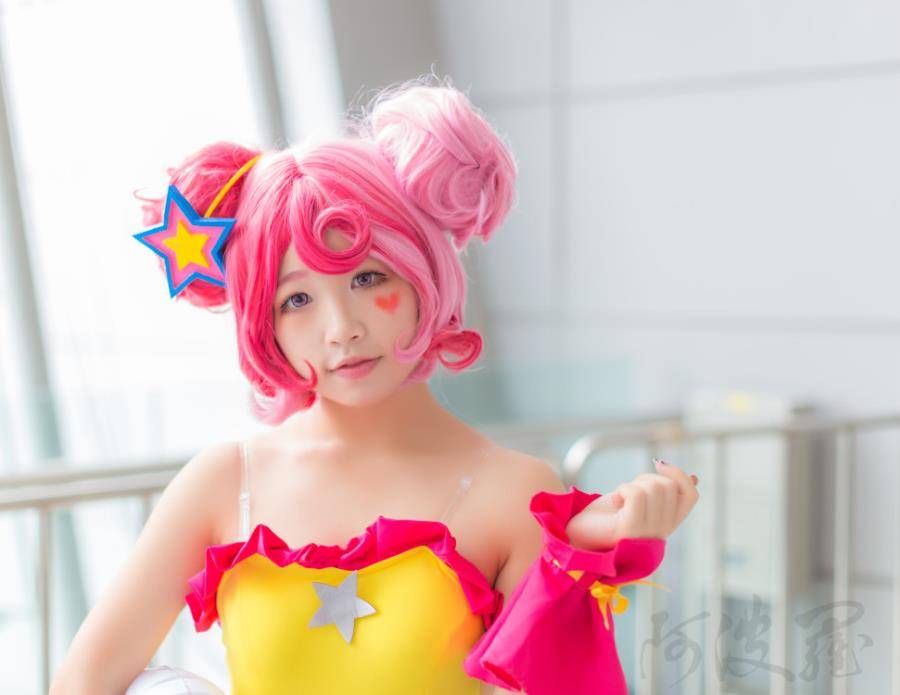 Cosplay福利/王者女英雄Cosplay泳装小乔缤纷独角兽美女图片