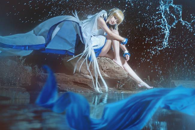 Cosplay福利/Saber插画礼服