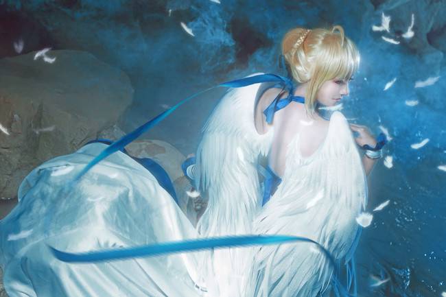 Cosplay福利/Saber插画礼服