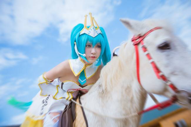 Cosplay福利/2015赛车MIKU~骑士.ver~