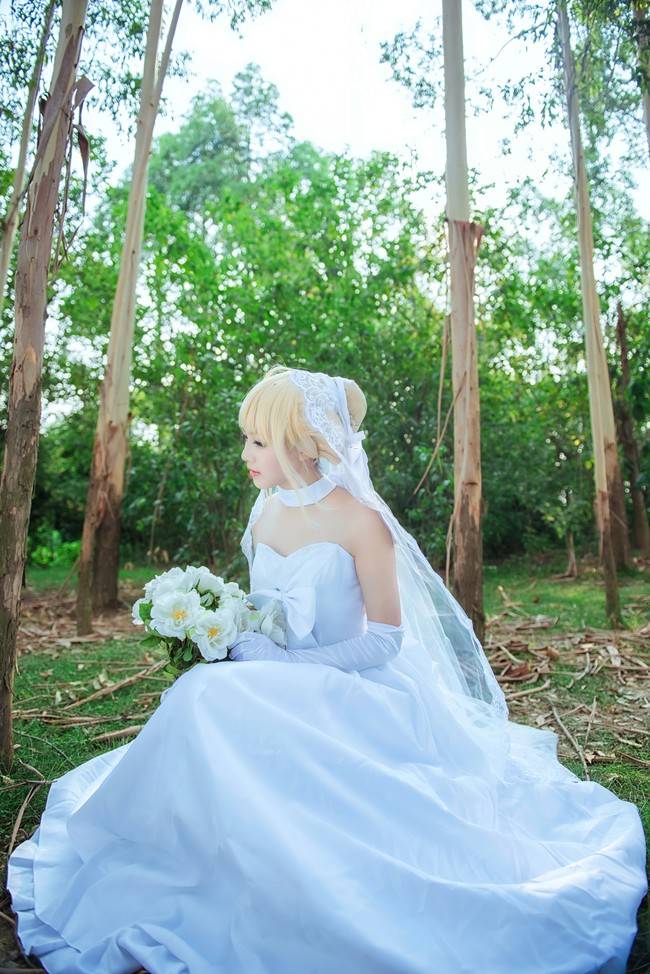 Cosplay福利/【Fate】Saber婚纱花嫁