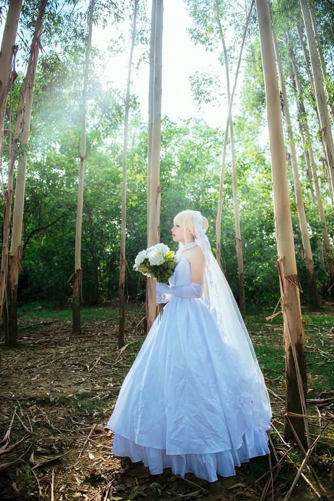 Cosplay福利/【Fate】Saber婚纱花嫁