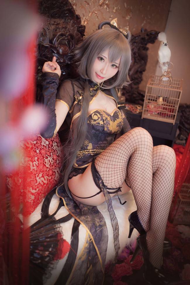 Cosplay福利/金丝雀洛天依 cosplay 雨波