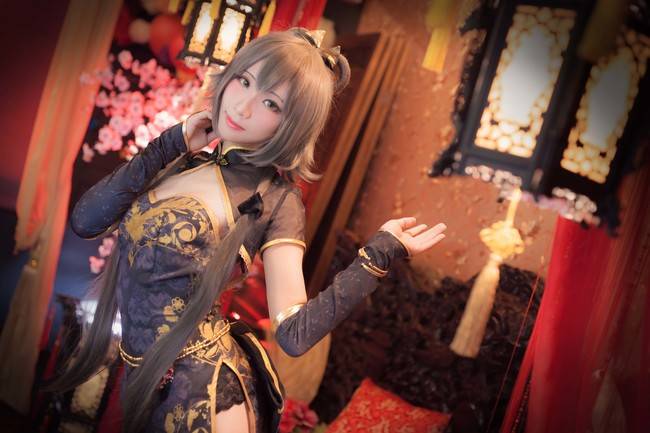 Cosplay福利/金丝雀洛天依 cosplay 雨波