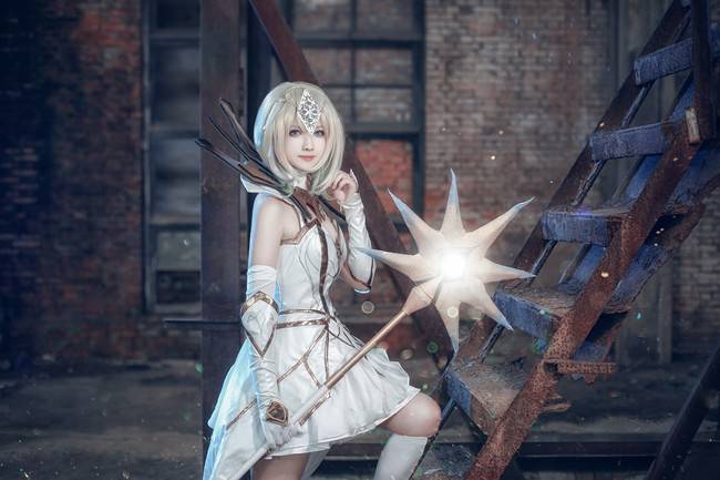 Cosplay福利/大元素使拉克丝（光）