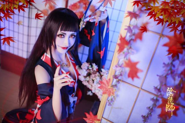 Cosplay福利/“我的美貌，能让我吃掉你吗？”