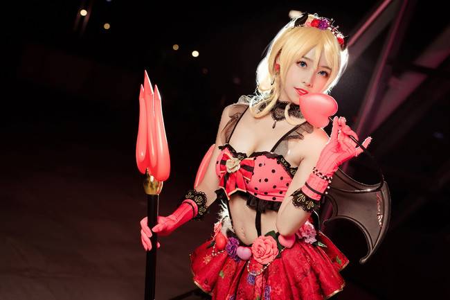 Cosplay福利/绘希小恶魔觉醒
