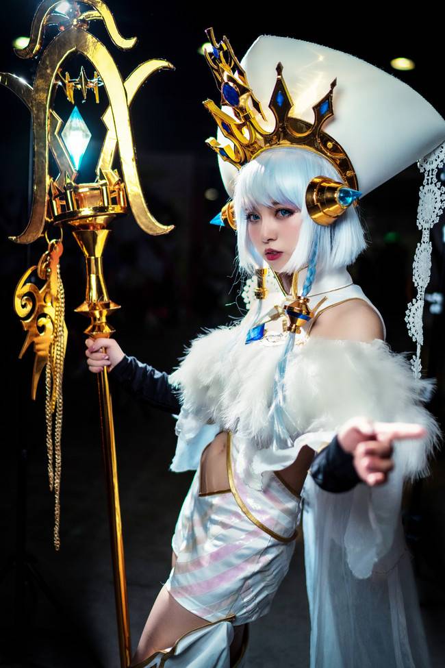 Cosplay福利/CP20.5 神无月手游 圣姬 场照