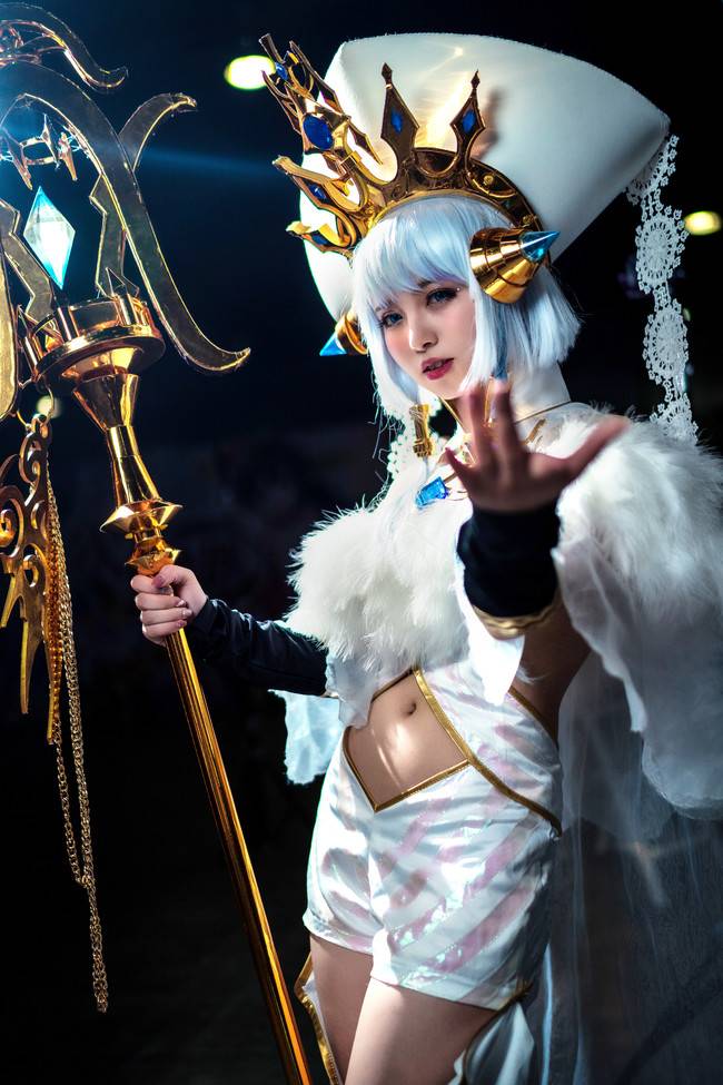 Cosplay福利/CP20.5 神无月手游 圣姬 场照