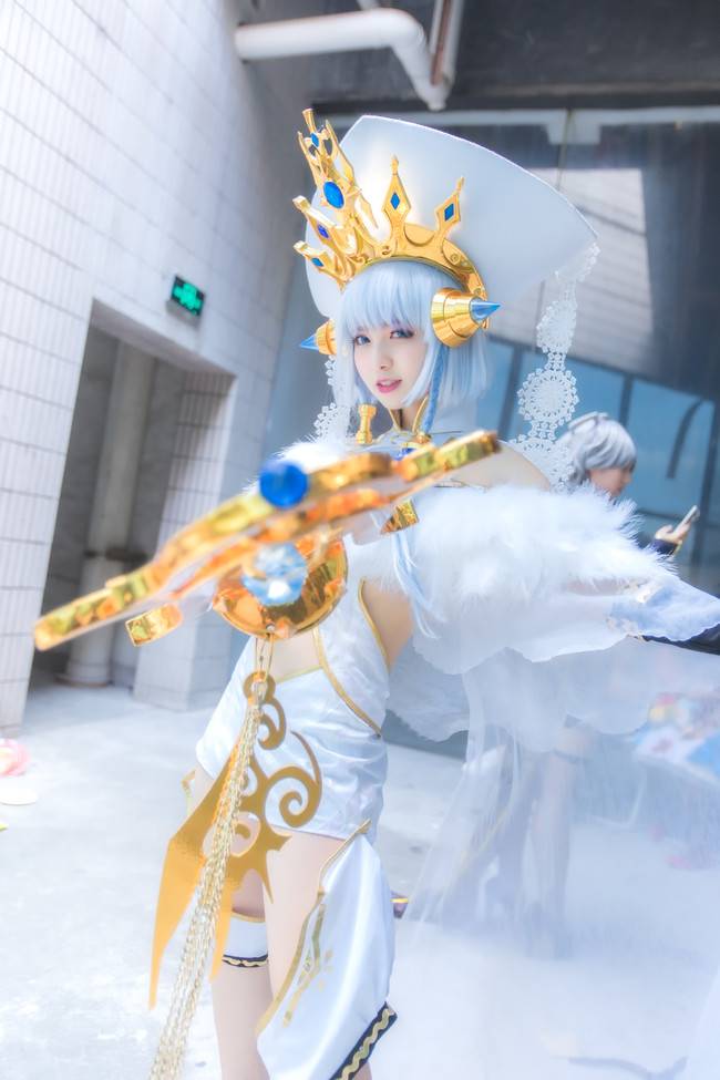 Cosplay福利/CP20.5 神无月手游 圣姬 场照