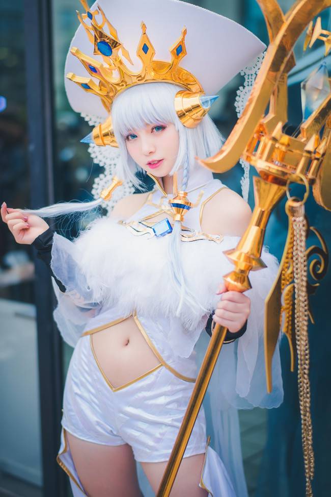 Cosplay福利/CP20.5 神无月手游 圣姬 场照