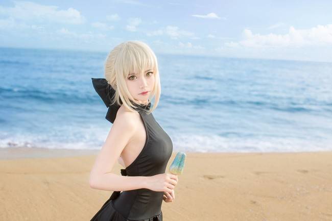 Cosplay福利/Saber Alter- 水着