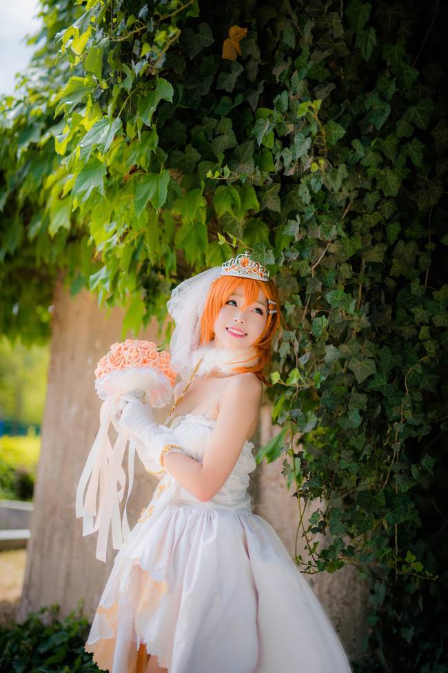 Cosplay福利/穗乃果婚纱觉醒