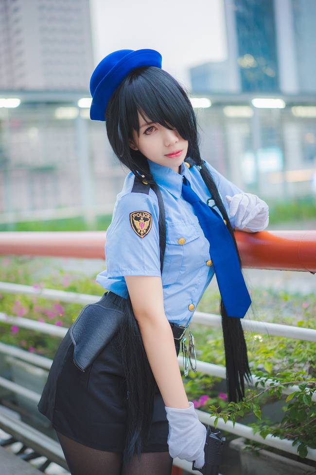 Cosplay福利/时崎狂三美女警察制服黑丝cosplay福利美图