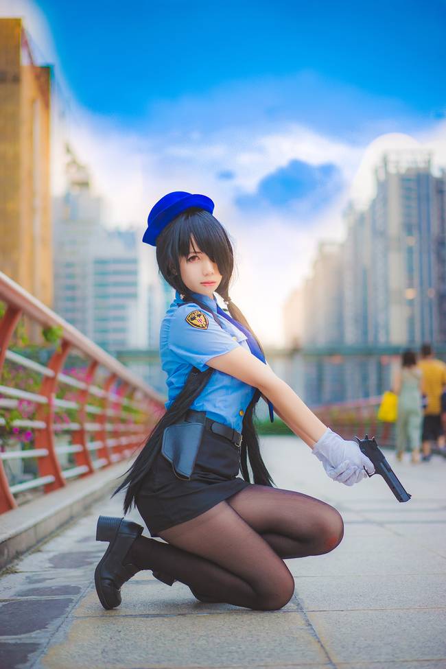 Cosplay福利/时崎狂三美女警察制服黑丝cosplay福利美图