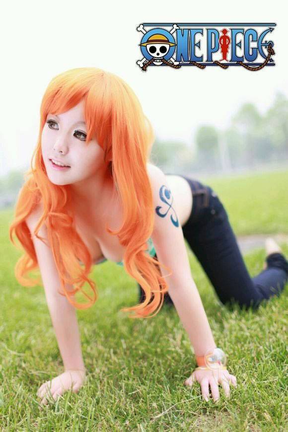 Cosplay福利/海贼王爆乳妹子娜美cos福利图 大秀浑圆半球胸器逼人