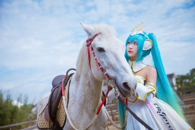Cosplay福利/2015赛车MIKU~骑士.ver~