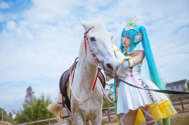 Cosplay福利/2015赛车MIKU~骑士.ver~