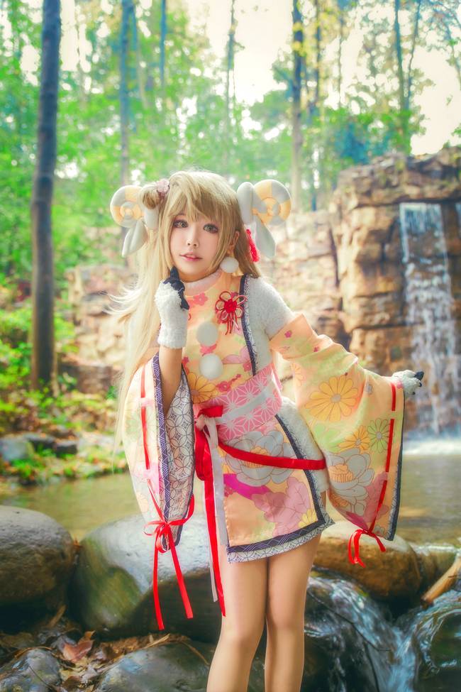 Cosplay福利/美女大白腿福利Love Live!南小鸟cosplay