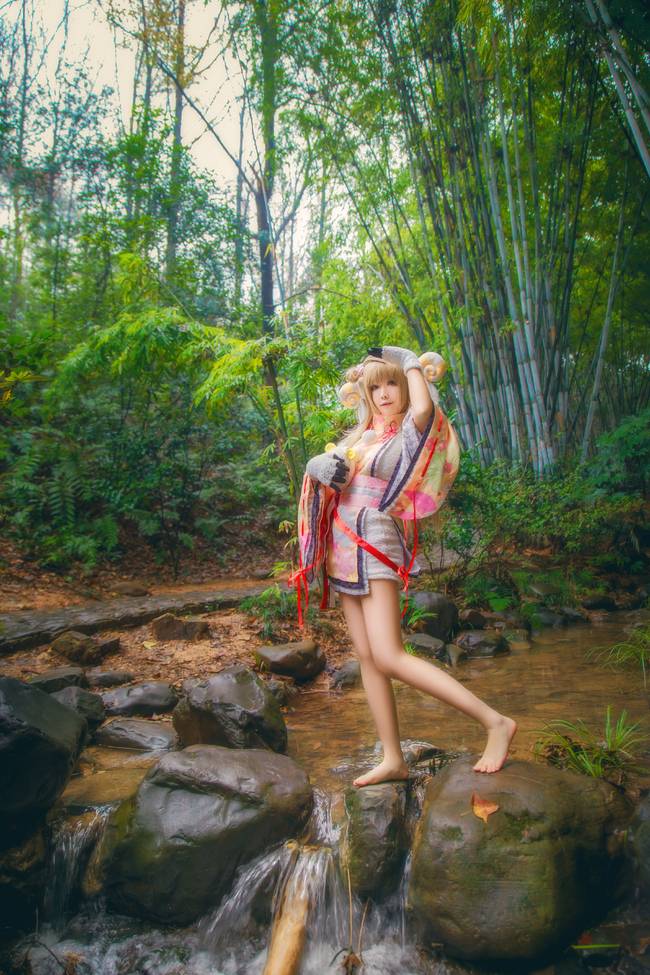 Cosplay福利/美女大白腿福利Love Live!南小鸟cosplay