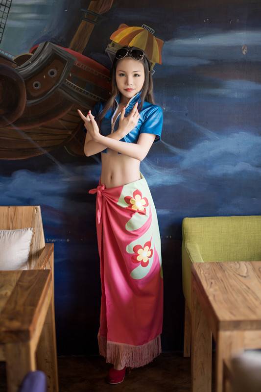 Cosplay福利/性感火辣美女海贼王妮可·罗宾巨乳美腿cosplay福利