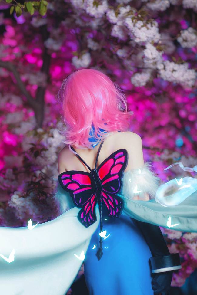 Cosplay福利/东方Project西行寺幽幽子御姐长腿白丝cosplay福利