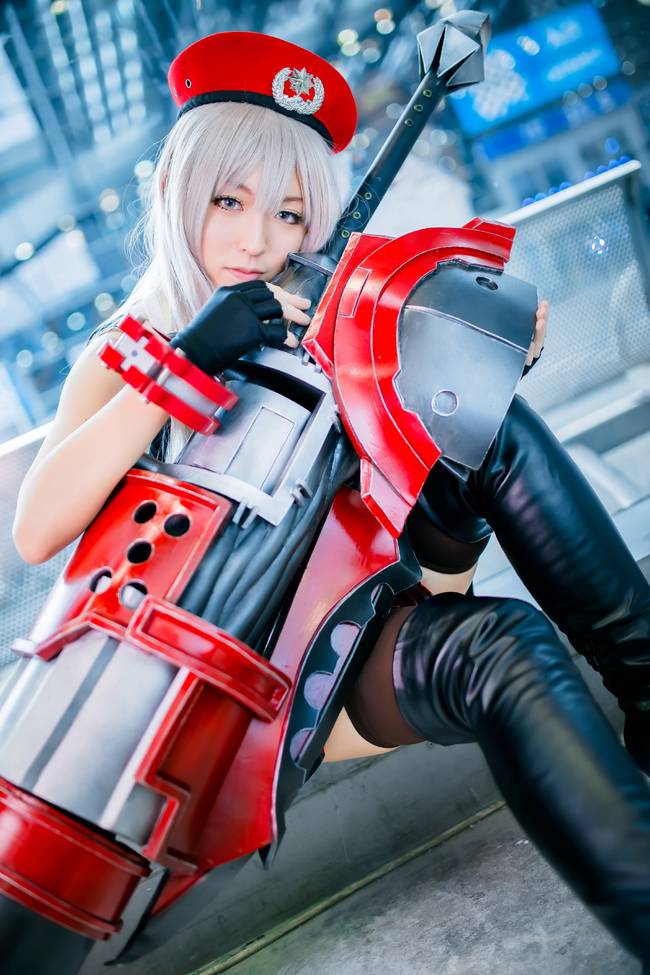 Cosplay福利/彪悍武器娘噬神者艾丽莎美女性感cosplay福利图