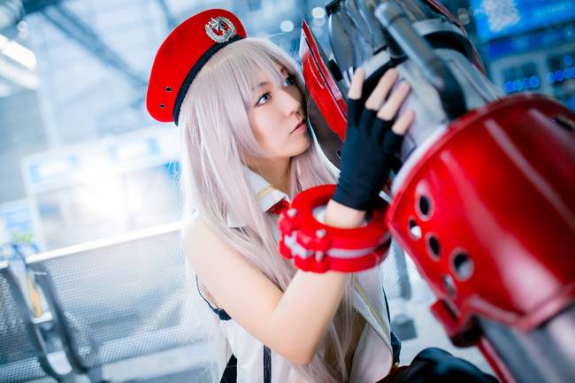 Cosplay福利/彪悍武器娘噬神者艾丽莎美女性感cosplay福利图