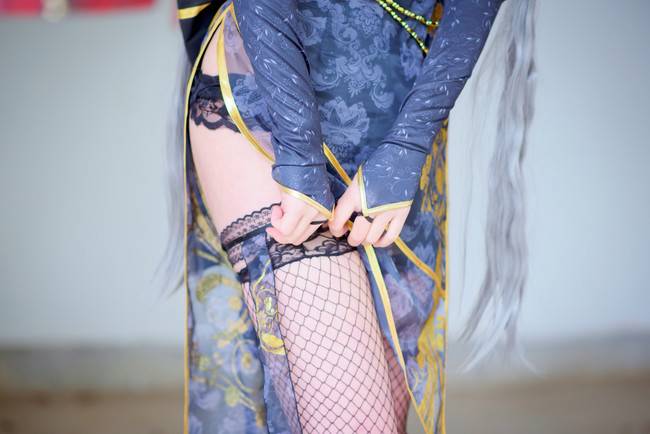 Cosplay福利/VOCALOID洛天依御姐旗袍丰臀美腿cosplay福利诱惑