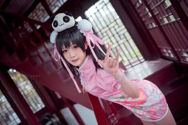 Cosplay福利/性感美女LoveLive!矢泽妮可丰臀美腿cosplay福利