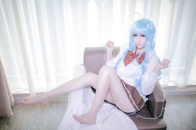 Cosplay福利/电波女与青春男藤和艾莉欧萝莉制服诱惑裸足cosplay福利